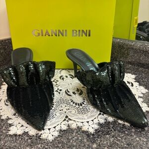 Gianni Bini Sparkly Rossallio Olive Sequin Mules 9 1/2